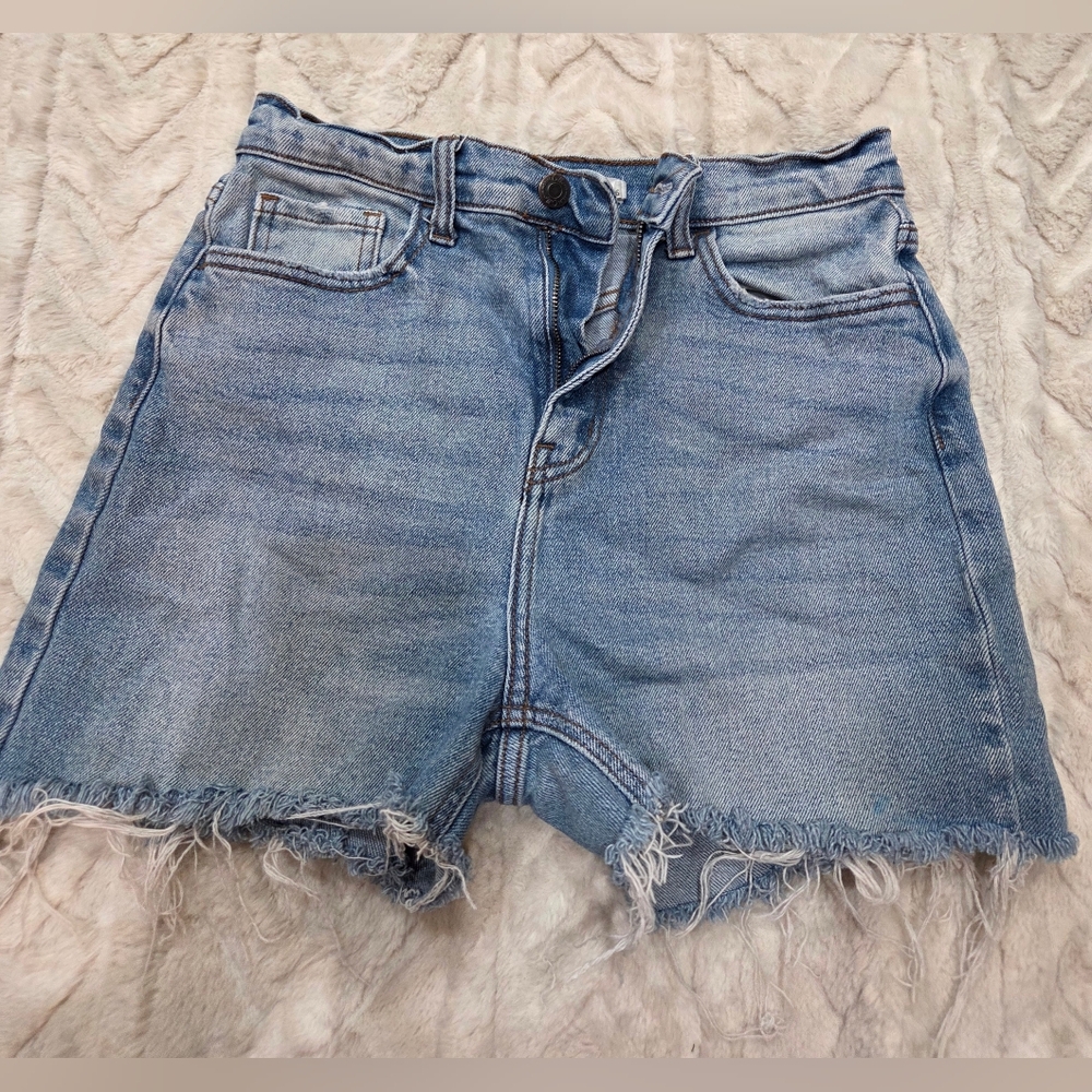 Chic Cello‎ Light Blue Frayed Hem Jean Shorts- Size 3/26 Trendy